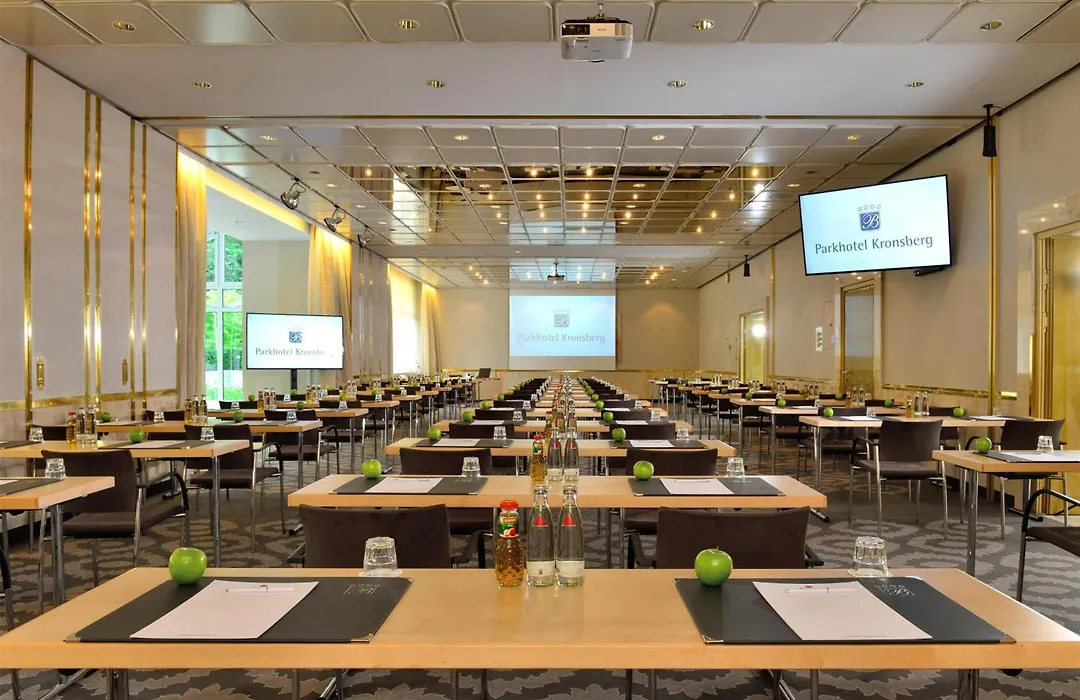 Best Western Premier Parkhotel Kronsberg-1